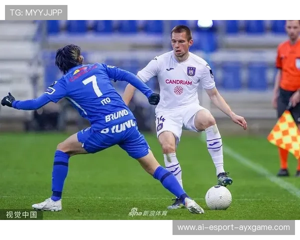 安德莱赫特训练场斯托扬诺维奇表现亮眼